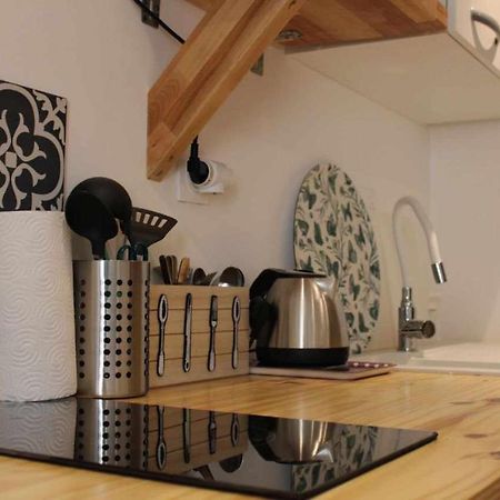 Logement Le Gabian Ampus Exterior foto