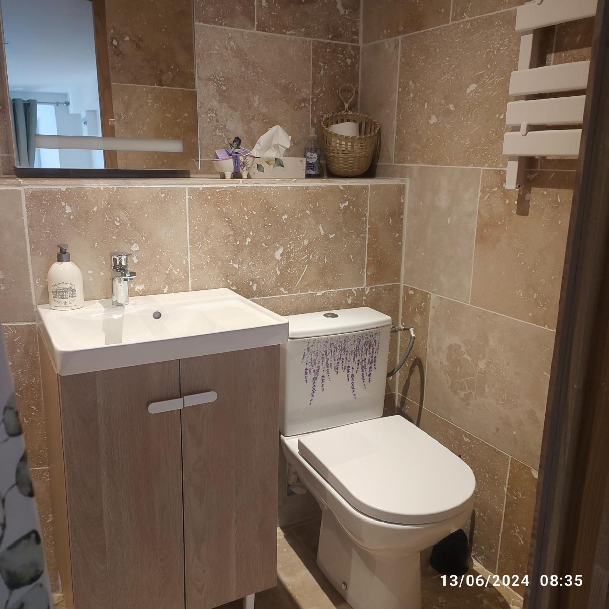 Logement Le Gabian Ampus Exterior foto